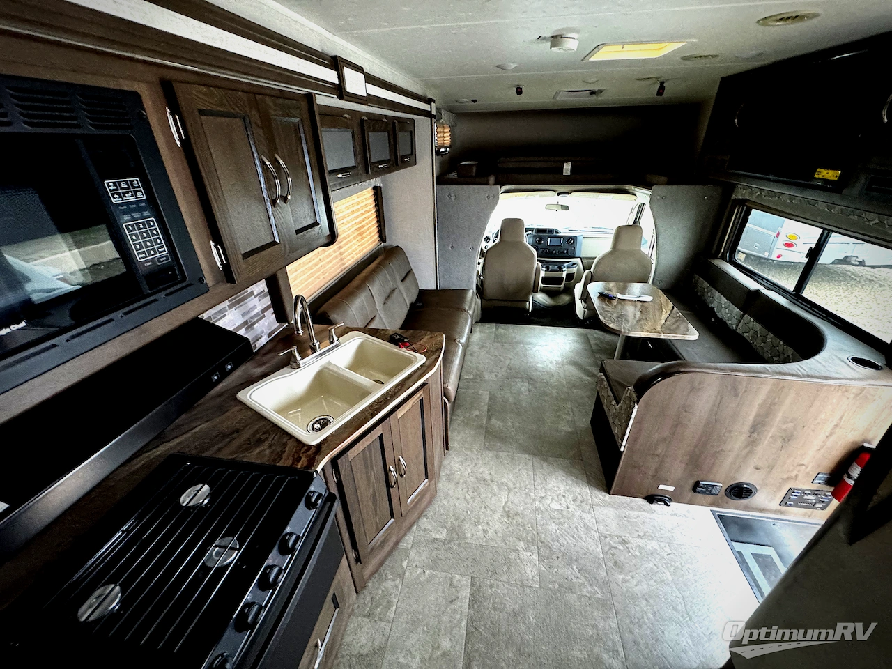 2020 Coachmen Freelander 32DS Ford 450 Photo 19