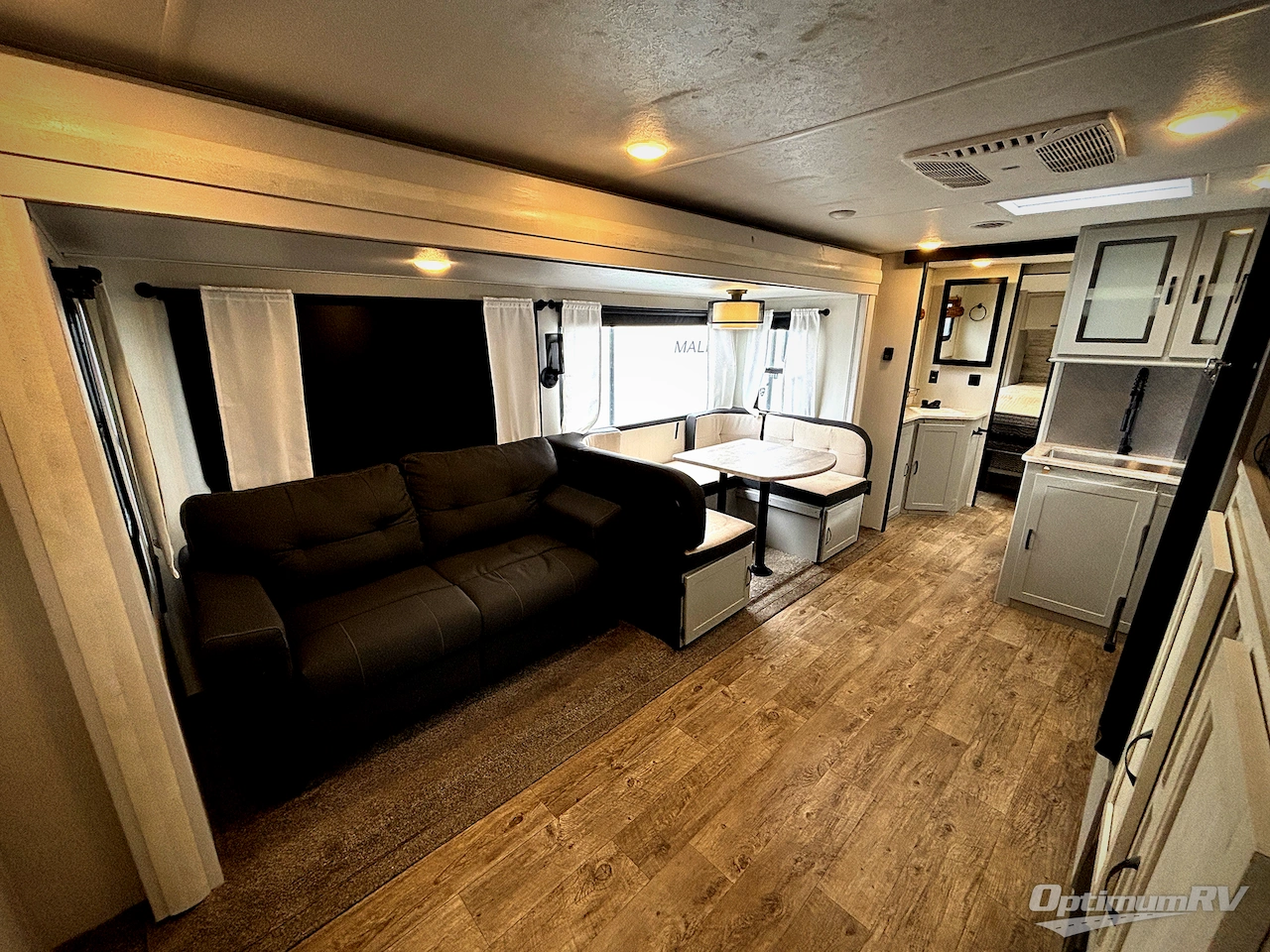 2022 Forest River Vibe 28BH Photo 4