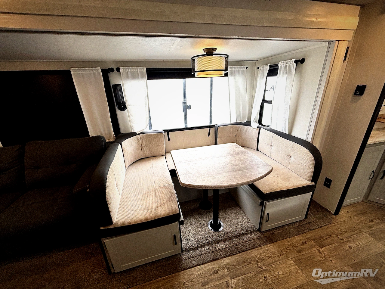 2022 Forest River Vibe 28BH Photo 6