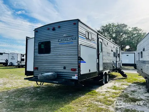 2022 Coachmen Catalina Legacy 323BHDSCK RV Photo 2