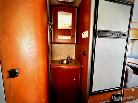 2008 Winnebago View 24J RV Photo 4