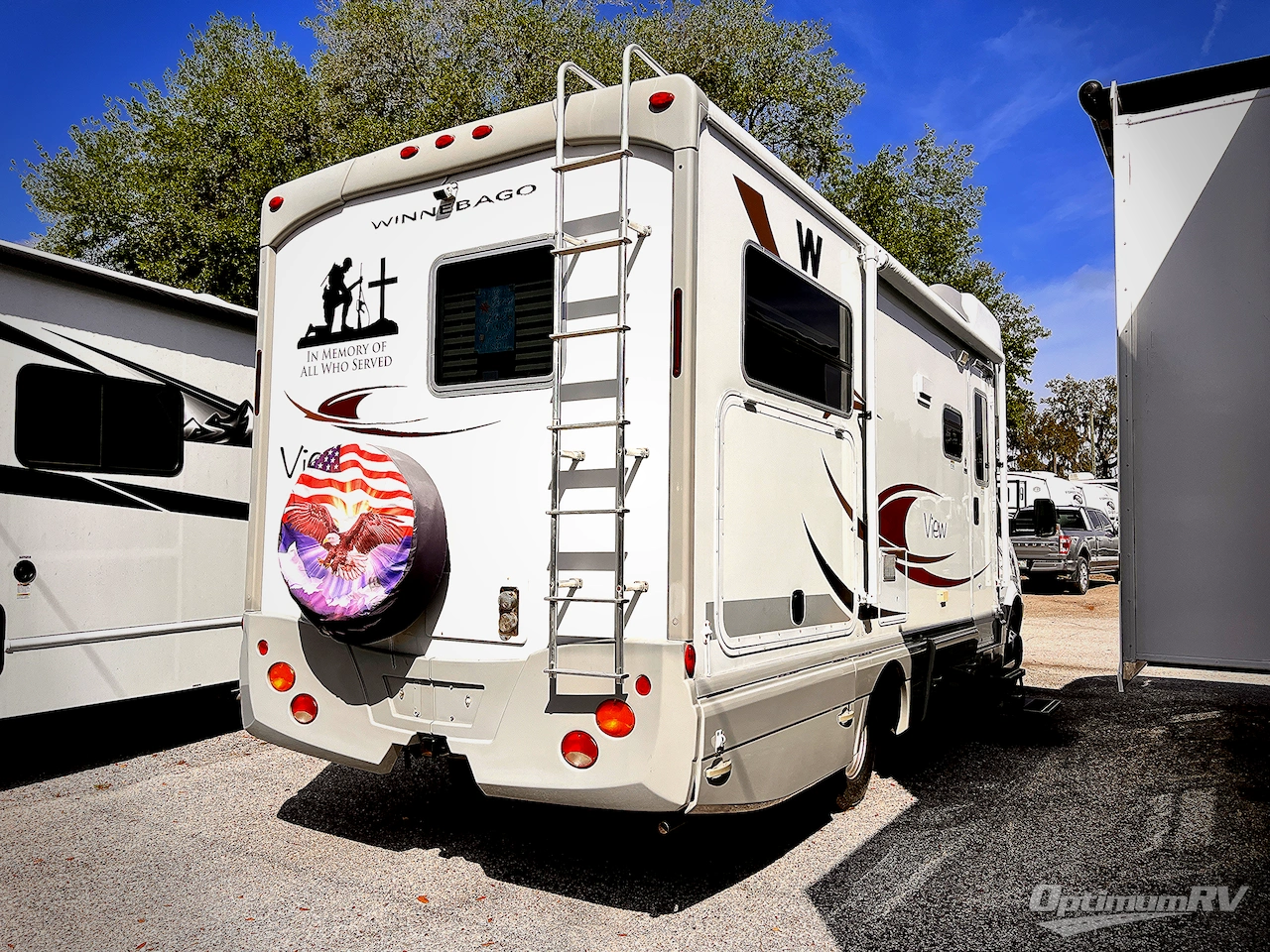 2008 Winnebago View 24J Photo 2