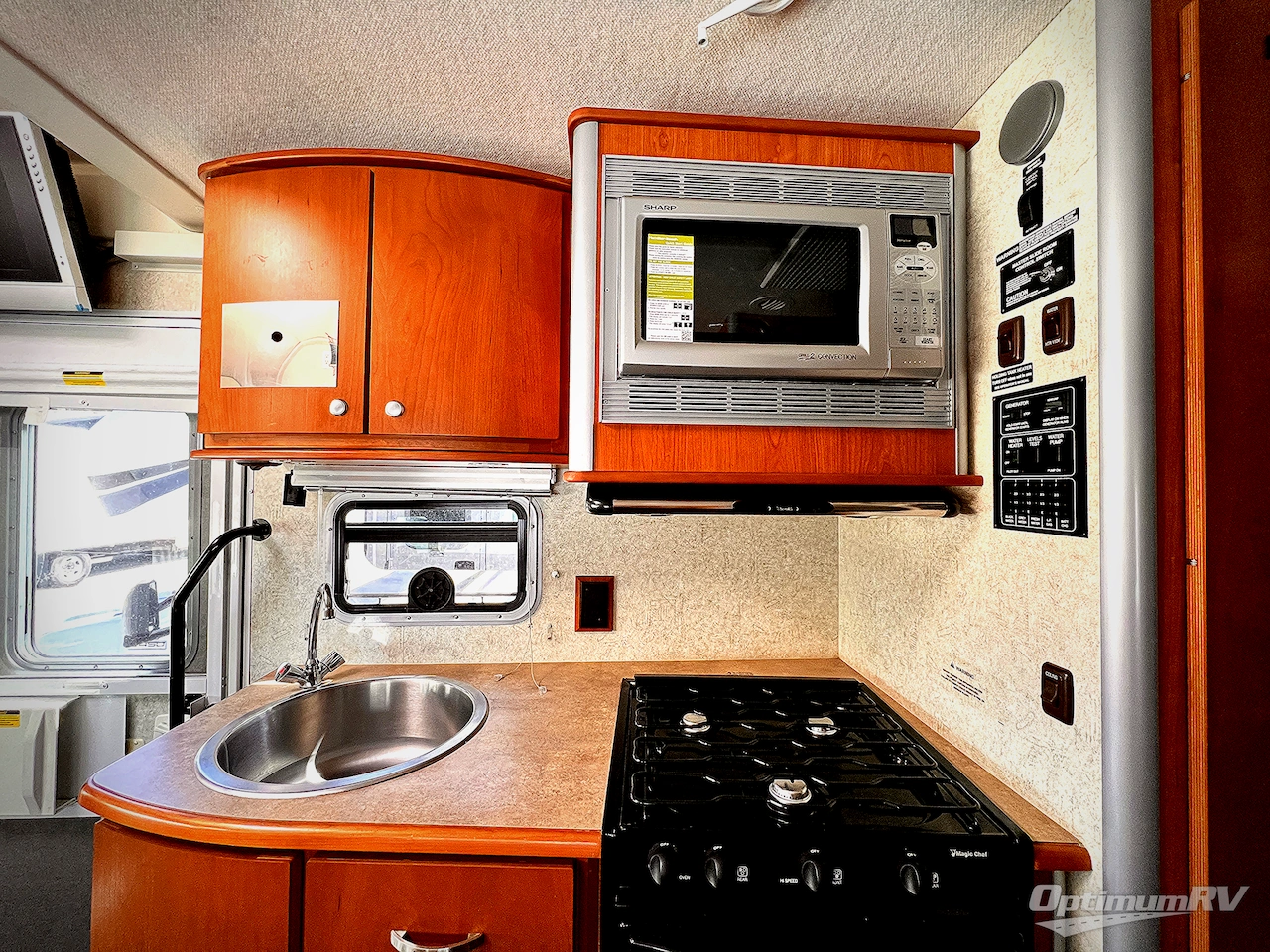 2008 Winnebago View 24J Photo 12