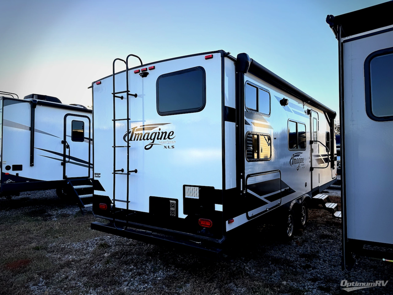 2020 Grand Design Imagine XLS 23BHE Photo 2