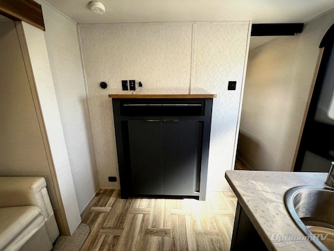2025 Prime Time Tracer 308BRDLE RV Photo 2