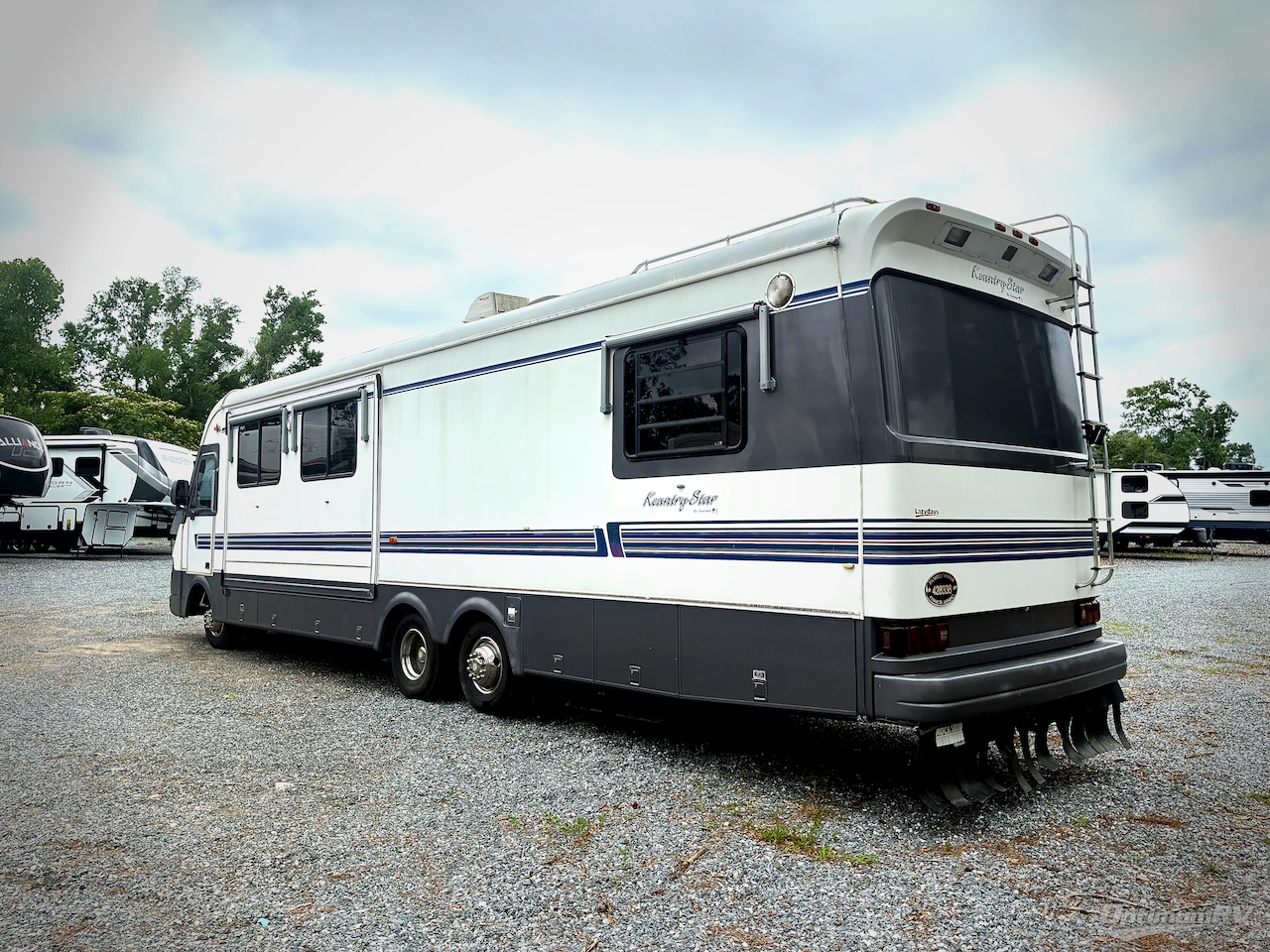 1995 Newmar Kountry Star 3750 Photo 3