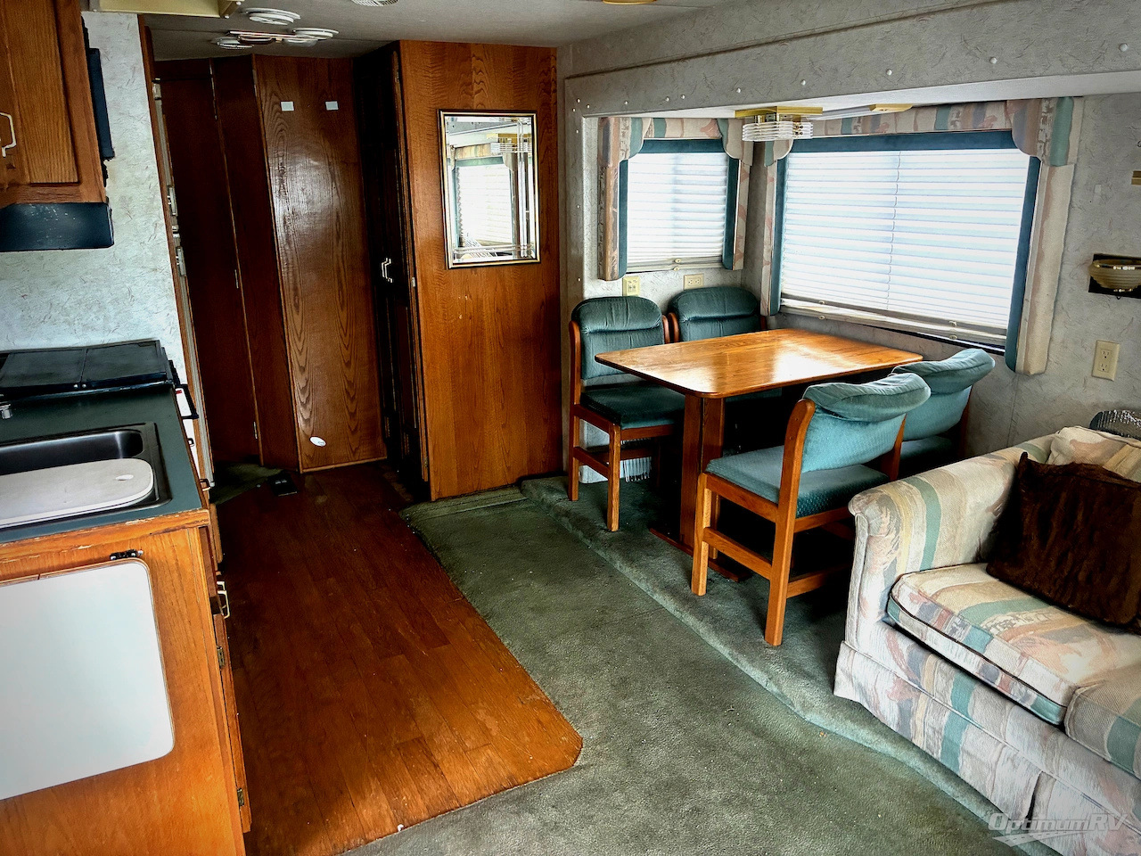 1995 Newmar Kountry Star 3750 Photo 5