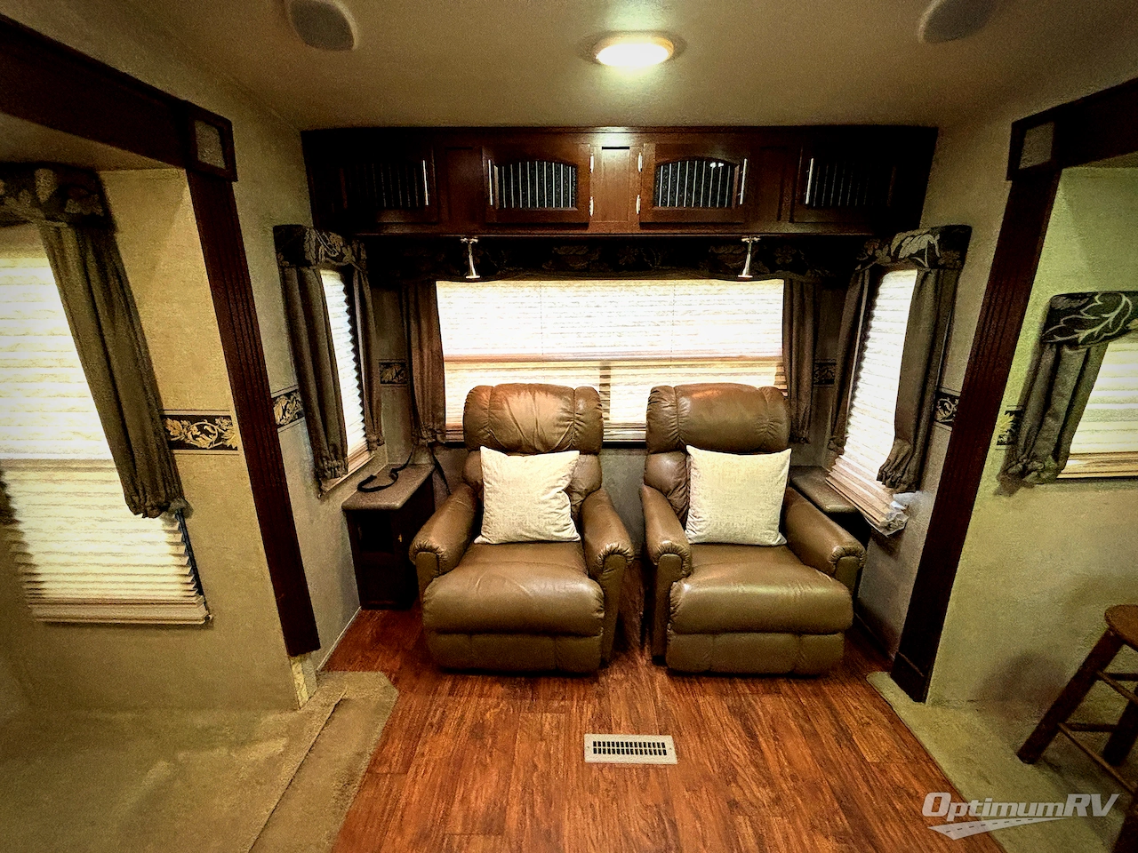 2015 Forest River Rockwood Signature Ultra Lite 8289WS Photo 15