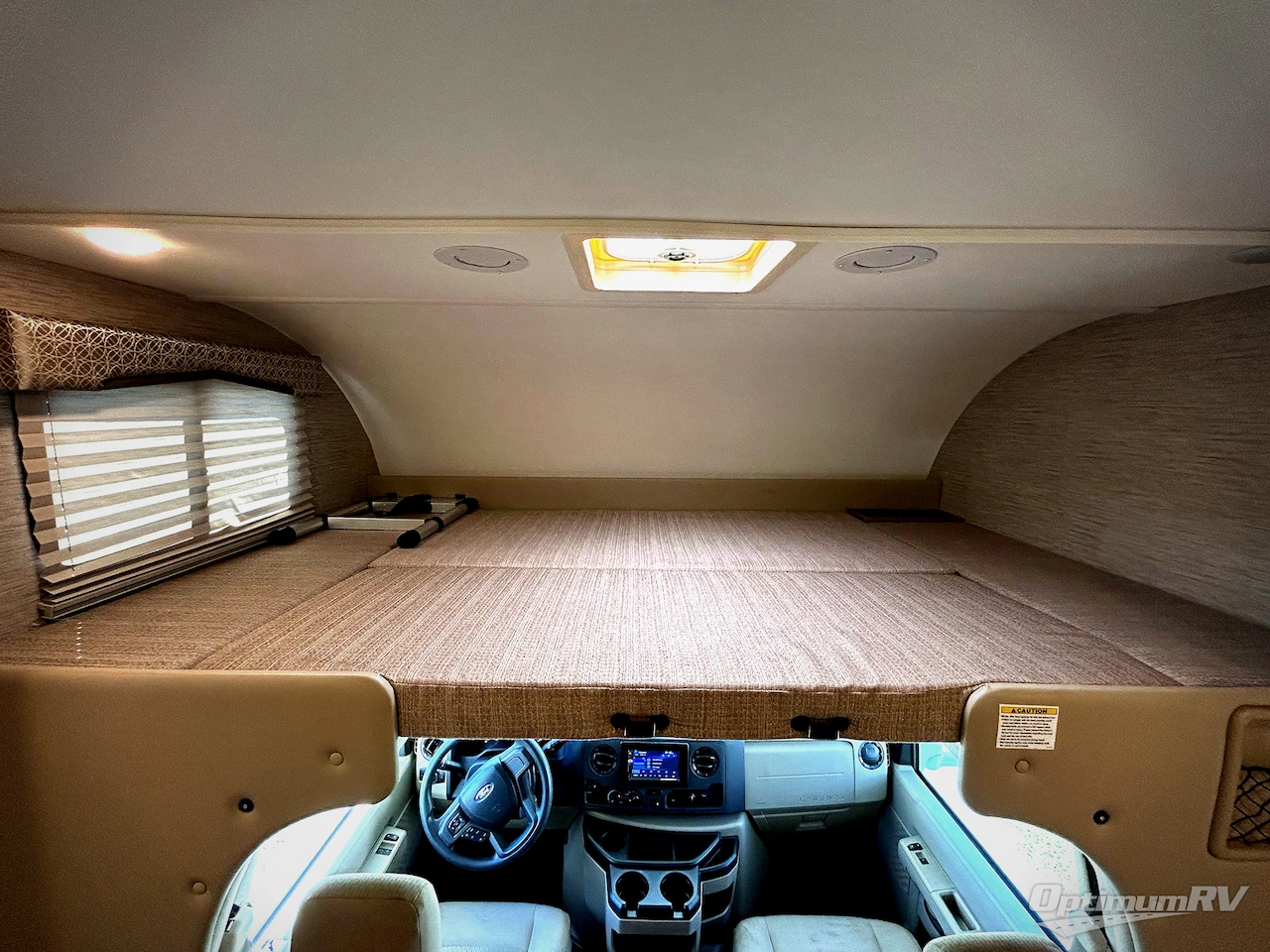 2022 Thor Chateau 28Z Photo 11