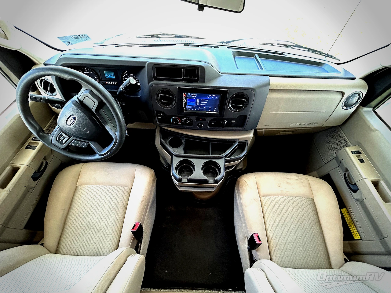 2022 Thor Chateau 28Z Photo 8