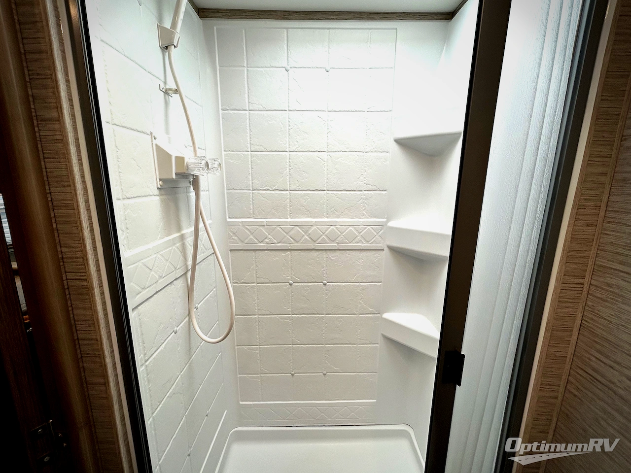 2022 Thor Chateau 28Z Photo 17