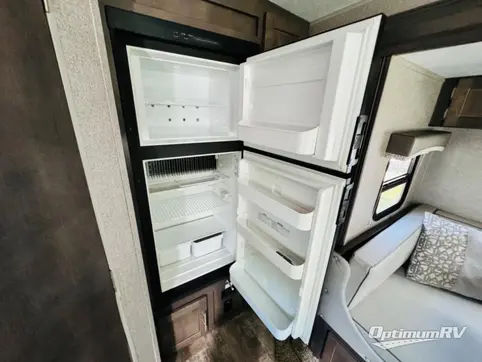 2019 Forest River Rockwood Mini Lite 2104S RV Photo 4