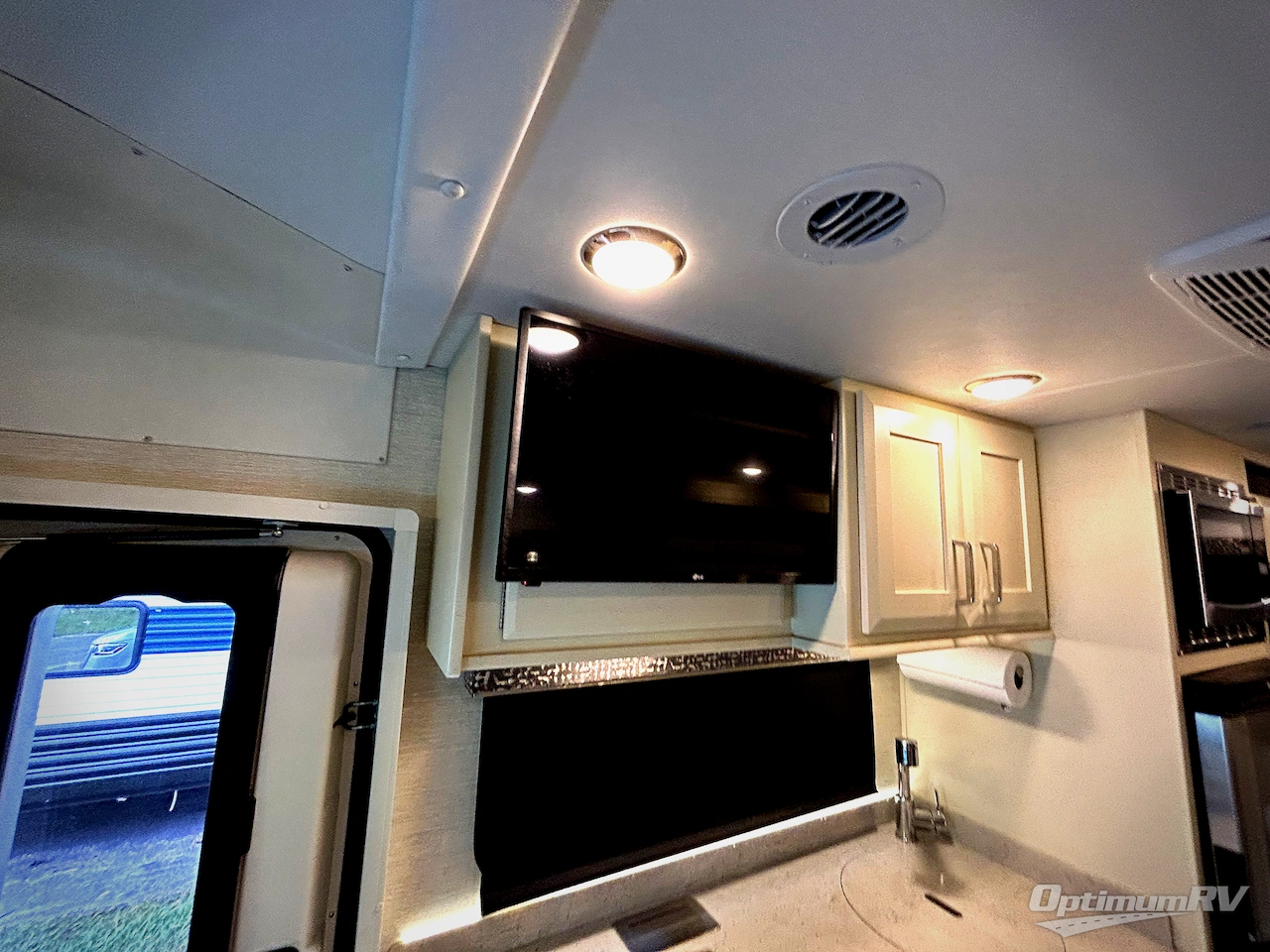 2022 Tiffin Wayfarer 25 RW Photo 13