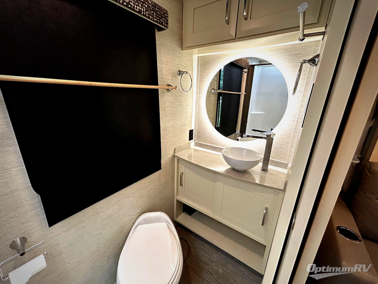 2022 Tiffin Wayfarer 25 RW Photo 19