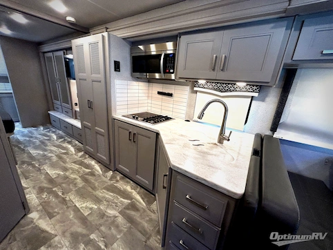 2022 Thor Omni BT36 RV Photo 3