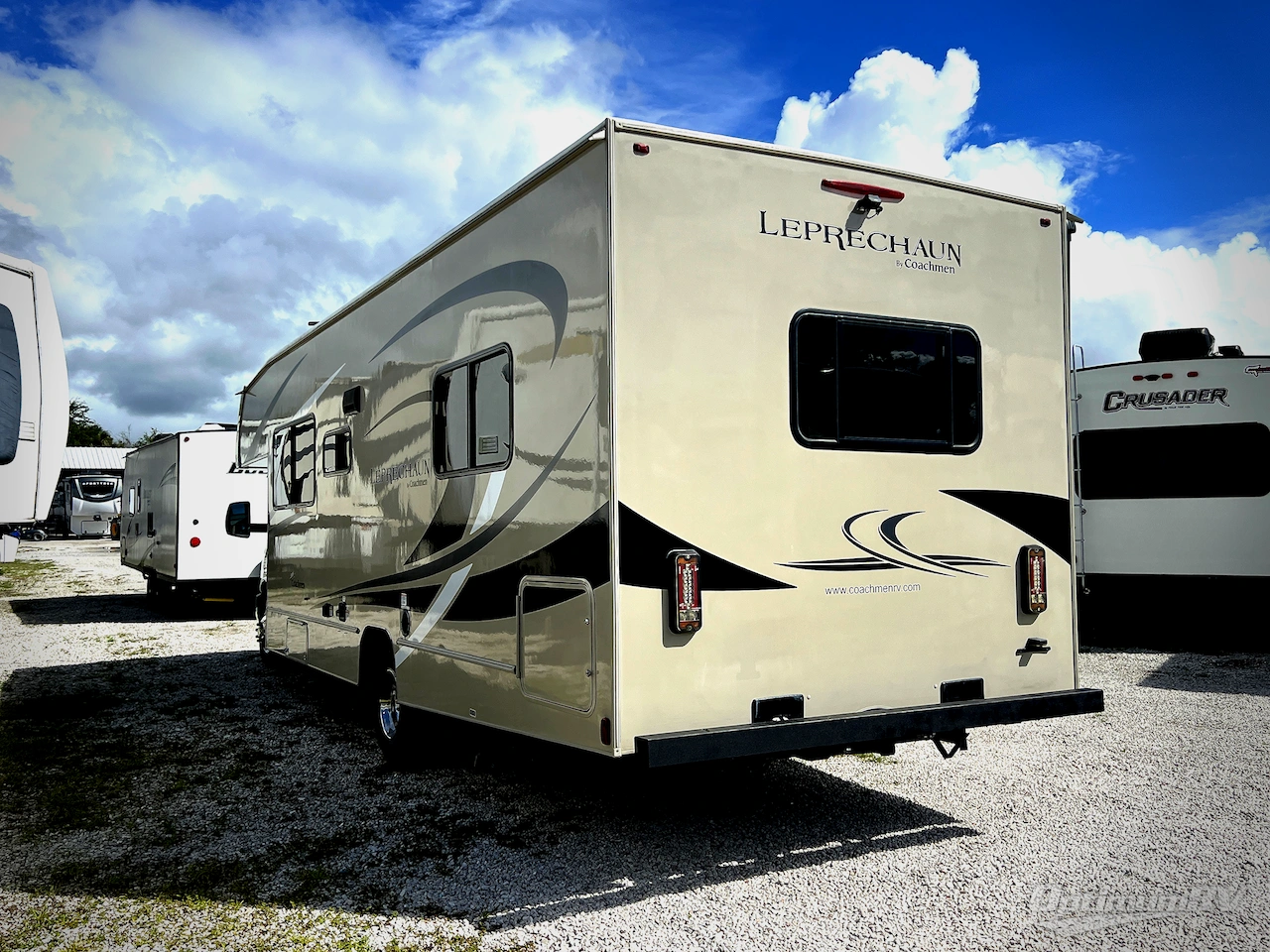 2020 Coachmen Leprechaun 270QB Chevy 4500 Photo 3