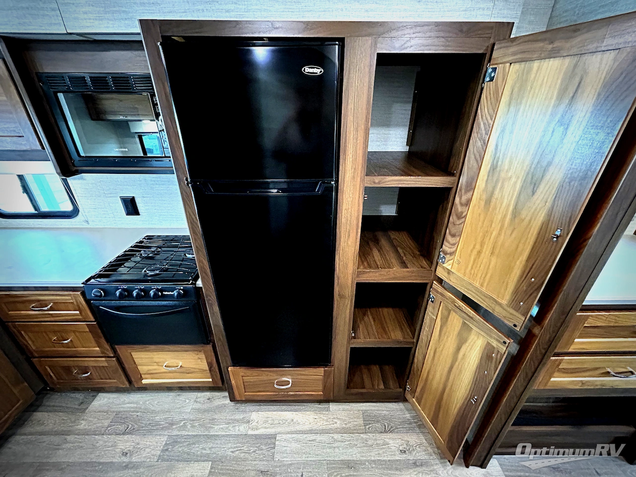 2020 Winnebago Intent 28Y Photo 11