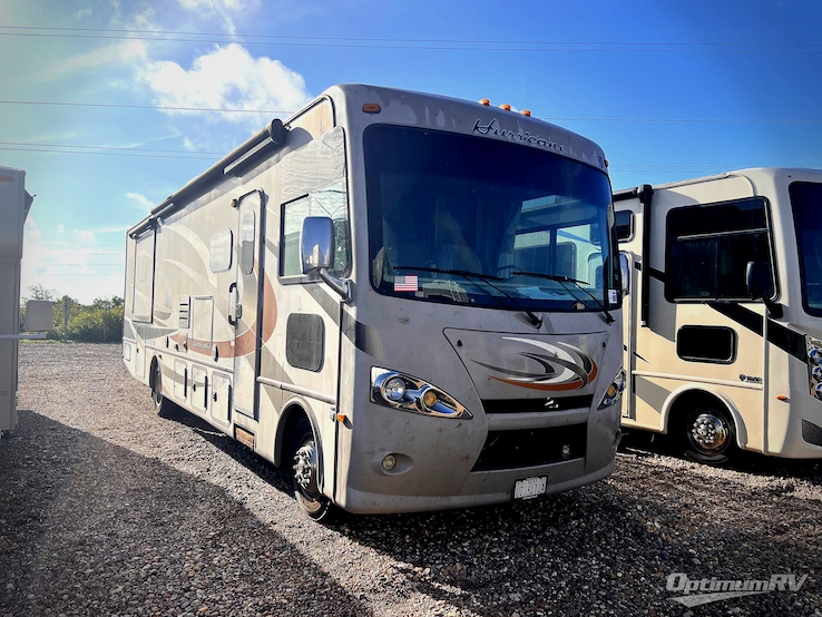 2015 Thor Hurricane 34E RV Photo 1