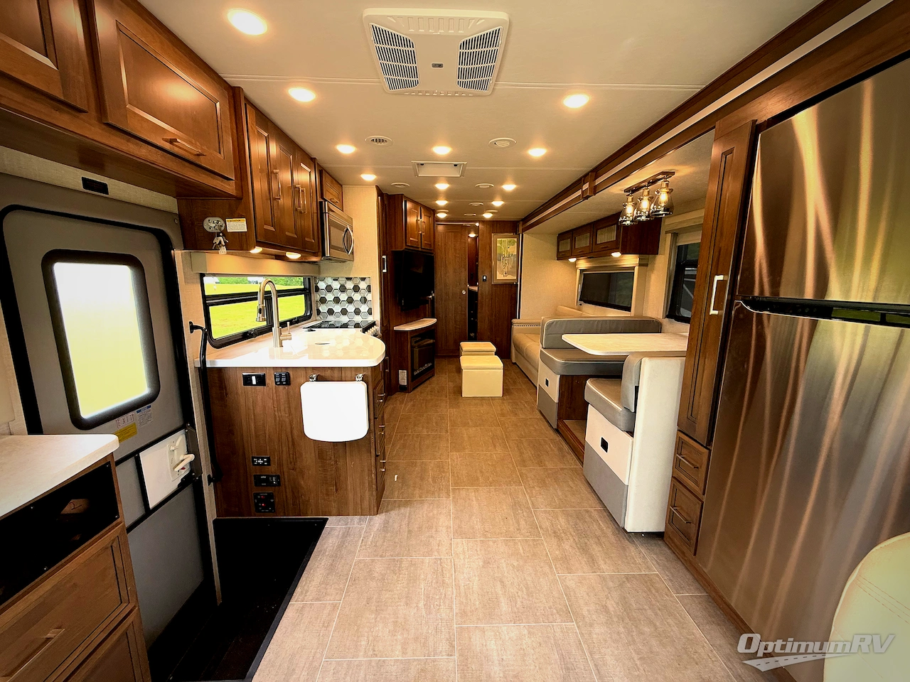 2021 Coachmen Sportscoach SRS 365RB Photo 4