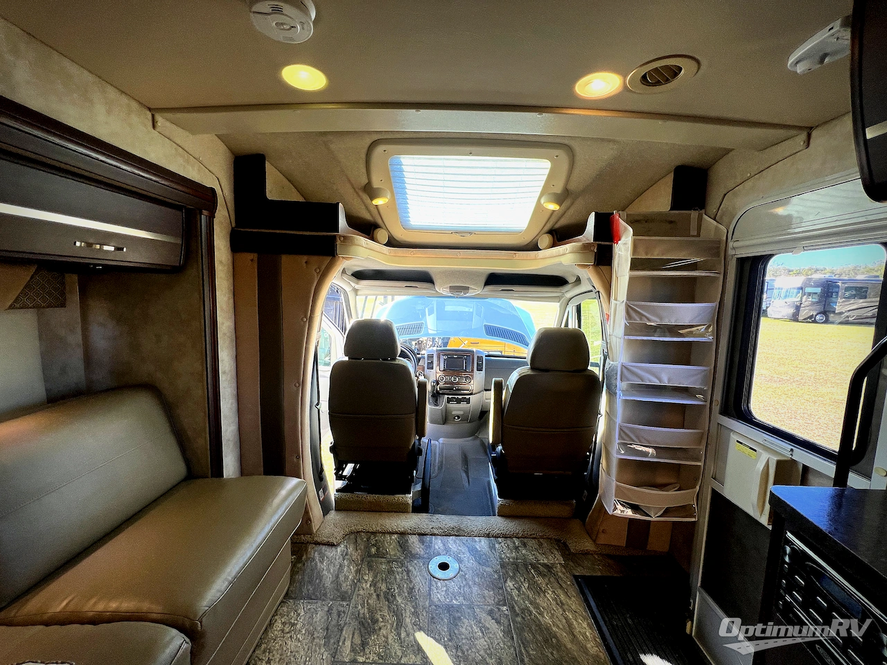 2012 Winnebago View Profile 24G Photo 5