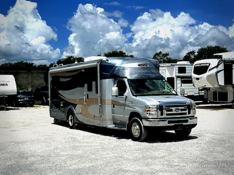 Used 2008 Winnebago Aspect 26A Featured Photo