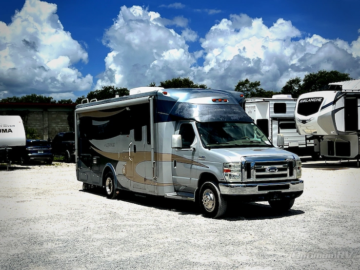 2008 Winnebago Aspect 26A RV Photo 1