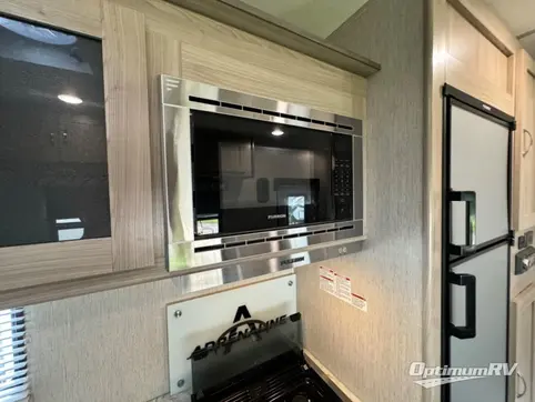 2020 Coachmen Adrenaline 27KB RV Photo 4