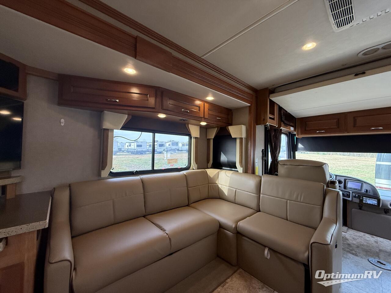 2016 Fleetwood Excursion 35B Photo 7
