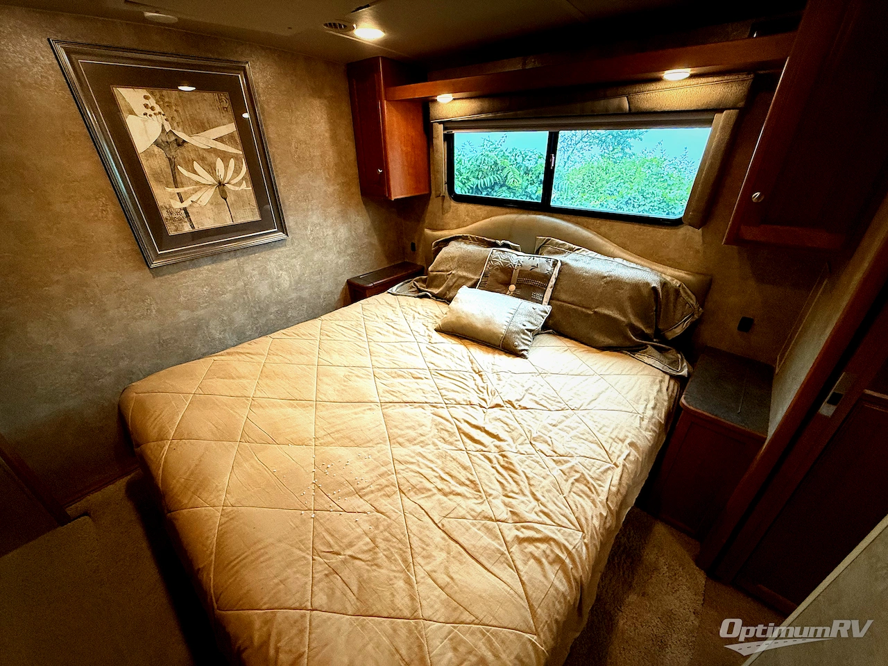 2016 Winnebago Vista LX 36Y Photo 12