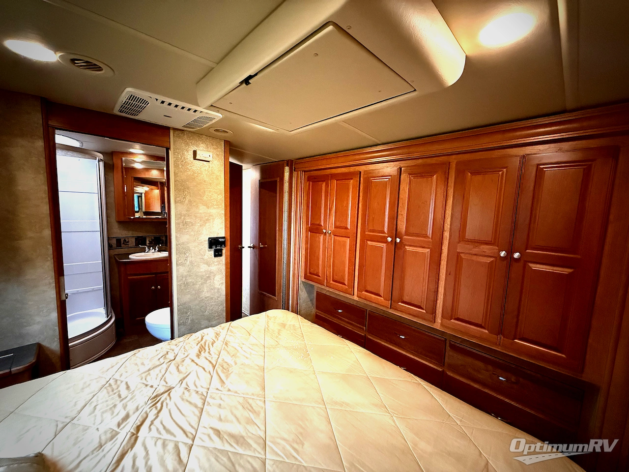 2016 Winnebago Vista LX 36Y Photo 13