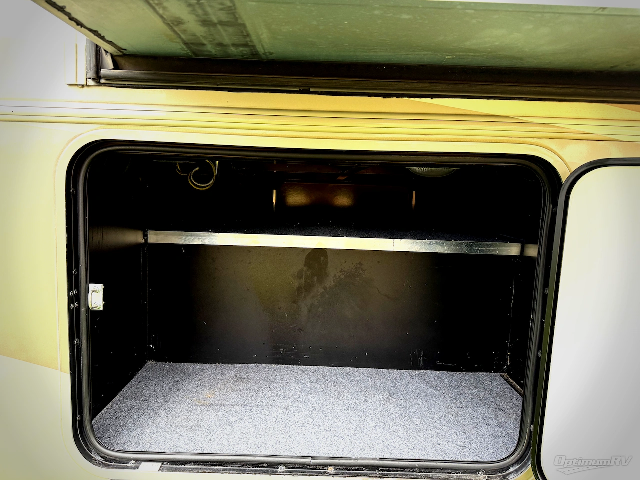 2016 Winnebago Vista LX 36Y Photo 14