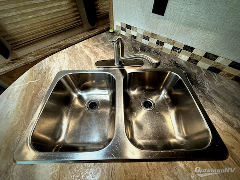 2020 Coachmen Leprechaun 317SA RV Photo 3
