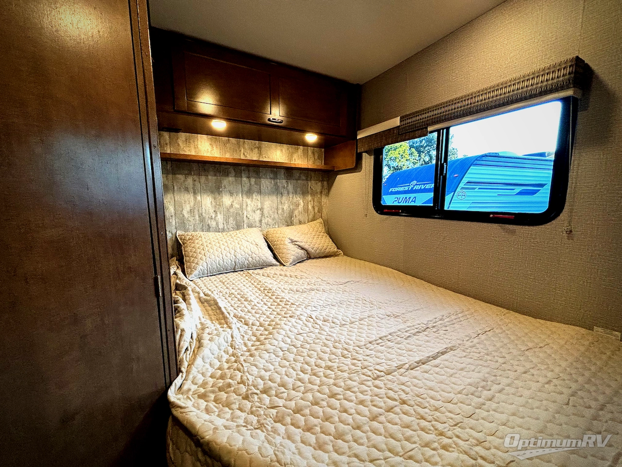 2019 Winnebago Outlook 25J Photo 13