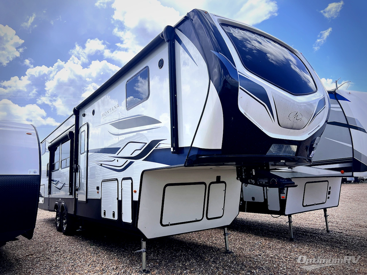 2022 Keystone Montana High Country 351BH Photo 3