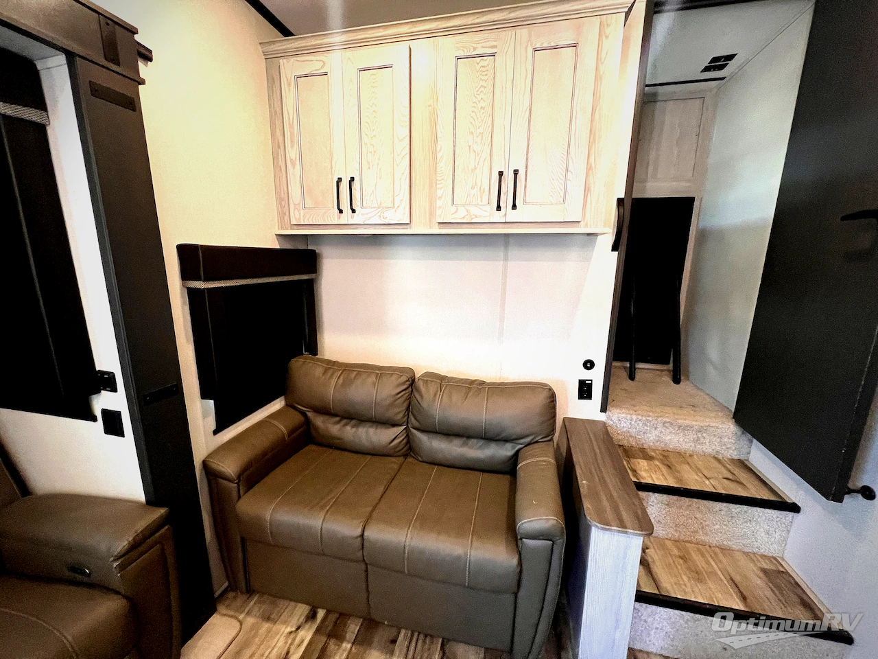 2022 Keystone Montana High Country 351BH Photo 11