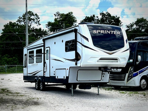 Used 2021 Keystone Sprinter 30RL Featured Photo