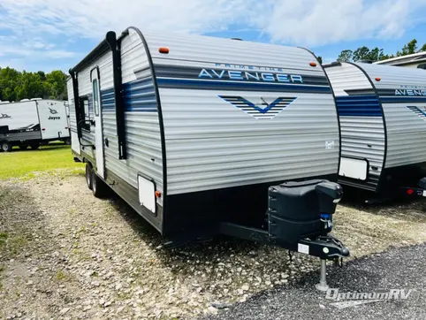 Used 2022 Prime Time Avenger 26BK Featured Photo