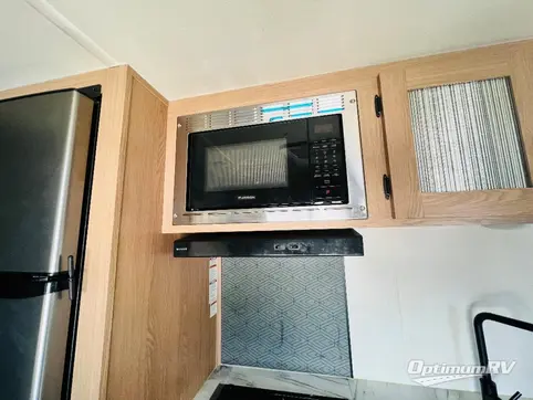 2022 Prime Time Avenger 26BK RV Photo 3