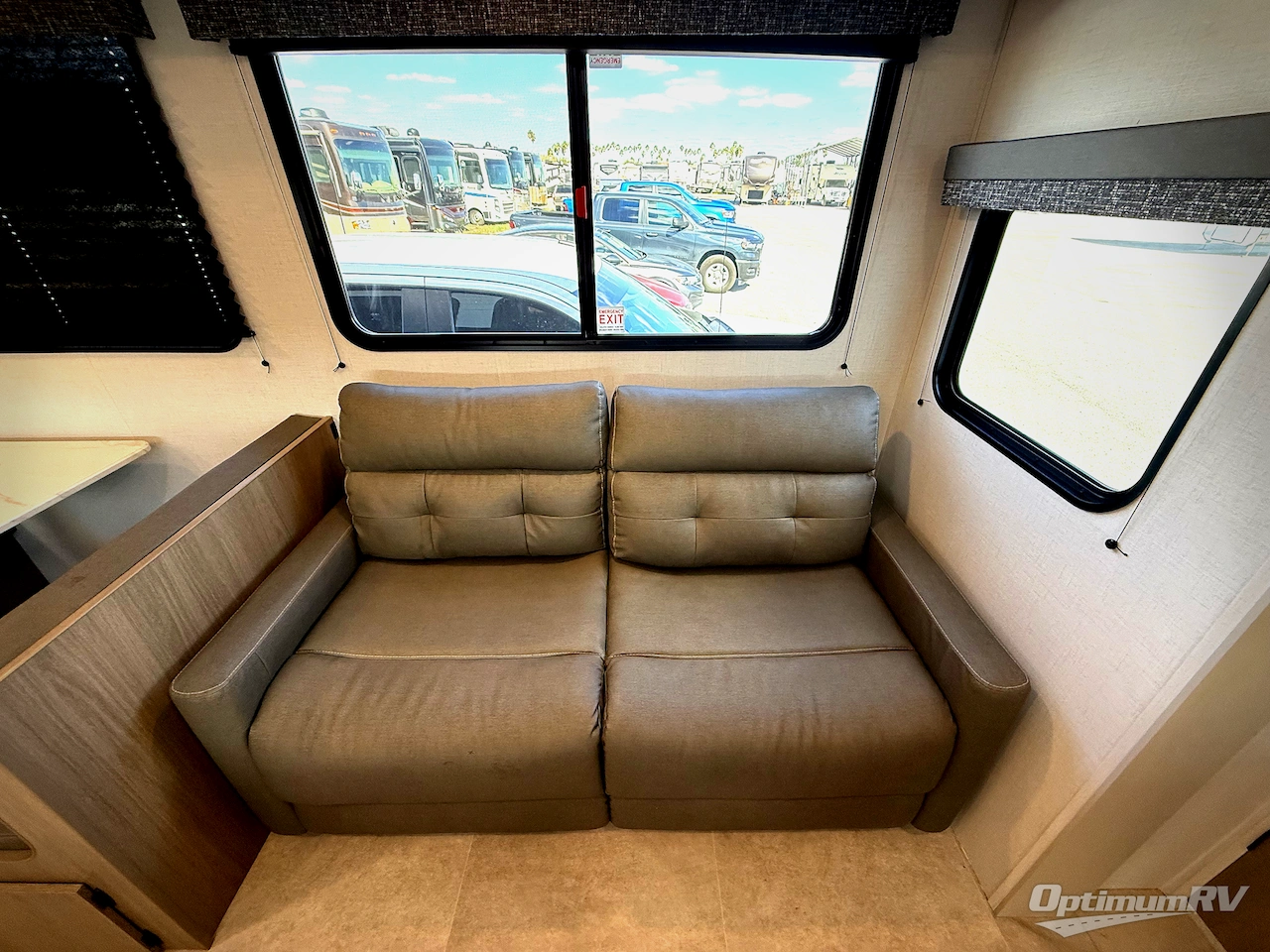 2026 Dutchmen Aspen Trail LE 26BH Photo 5