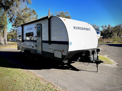 Used 2022 Gulf Stream Kingsport Ultra Lite 248BH Featured Photo