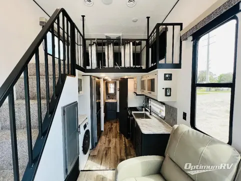 2024 Dutchmen Aspen Trail Loft 260THLOFT RV Photo 2