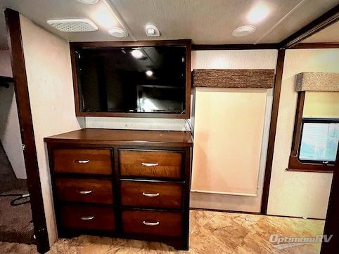 2019 Heartland Landmark 365 Concord RV Photo 4