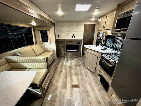 2026 Coachmen Catalina Legacy Edition 293QBCK RV Photo 2