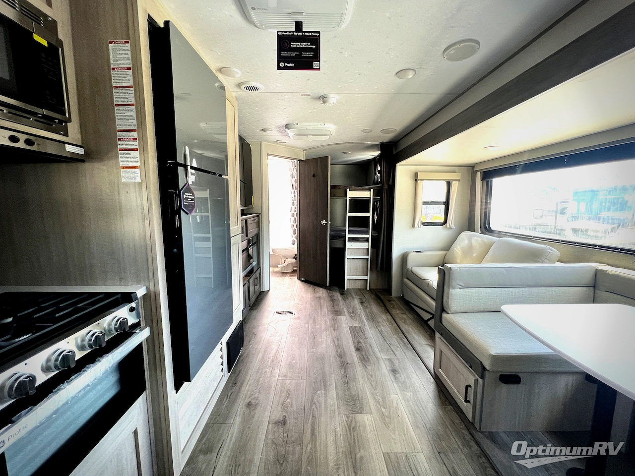 2026 Coachmen Catalina Legacy Edition 273DBHCK Photo 4