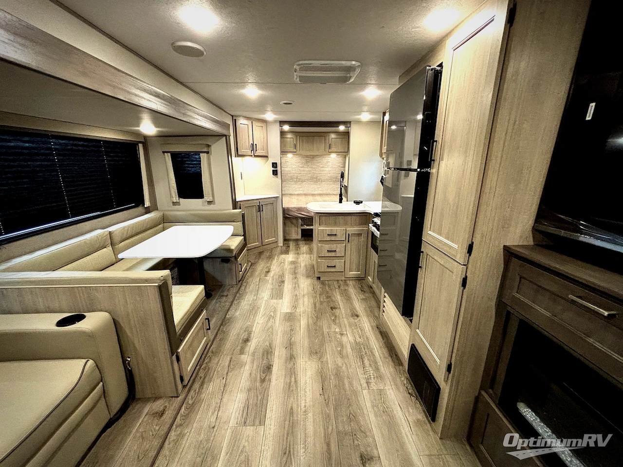 2026 Coachmen Catalina Legacy Edition 273DBHCKLE Photo 5