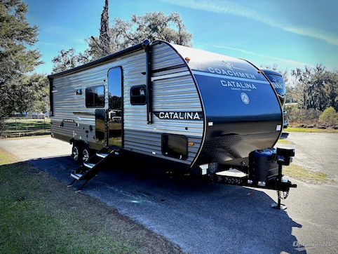New 2026 Coachmen Catalina Legacy Edition 243RBS Featured Photo