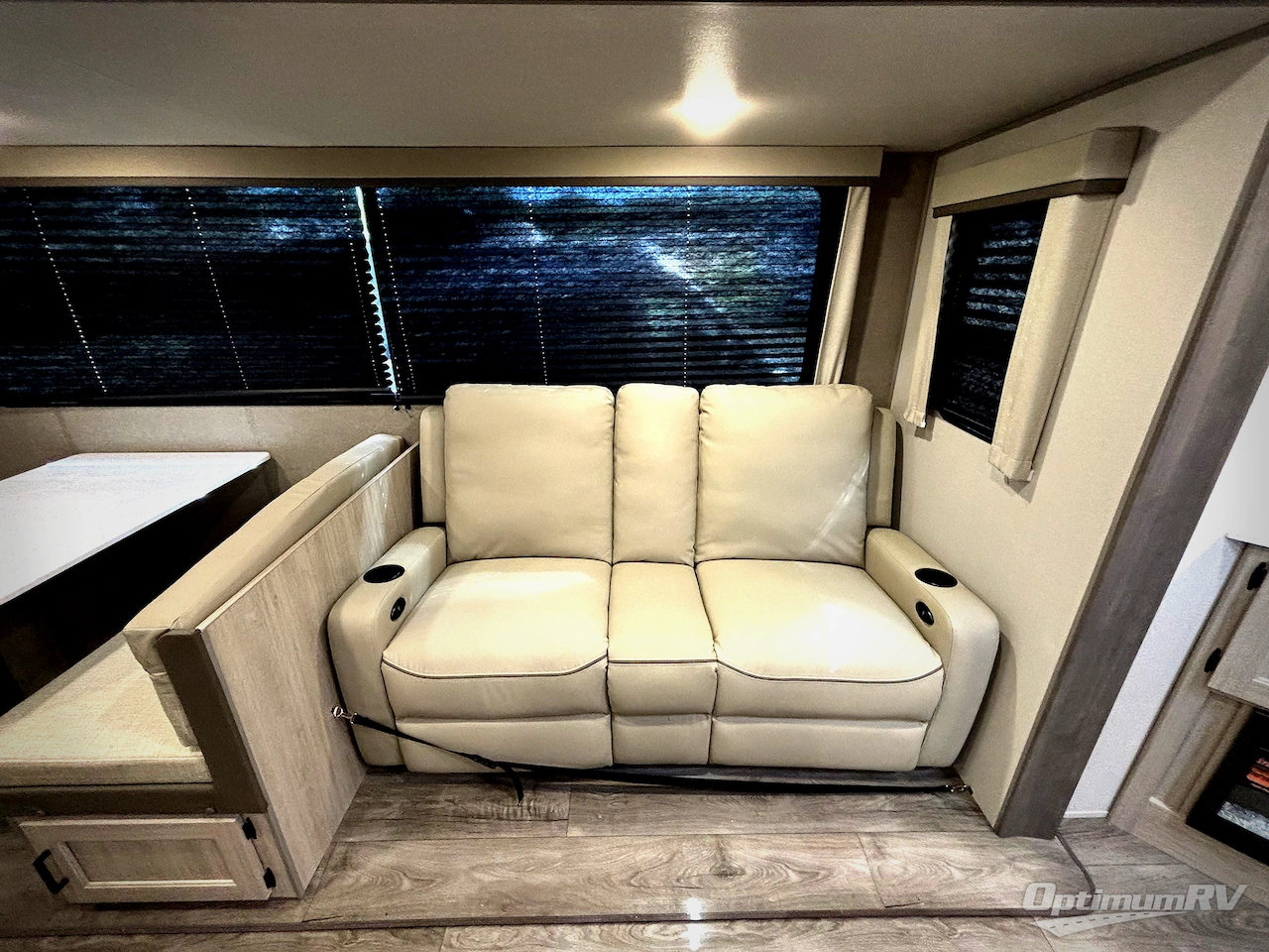 2026 Coachmen Catalina Legacy Edition 243RBS Photo 10