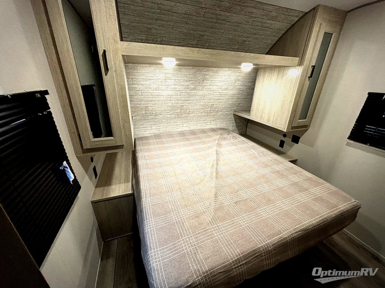 2026 Coachmen Catalina Summit Series 8 281QBUNK Photo 8