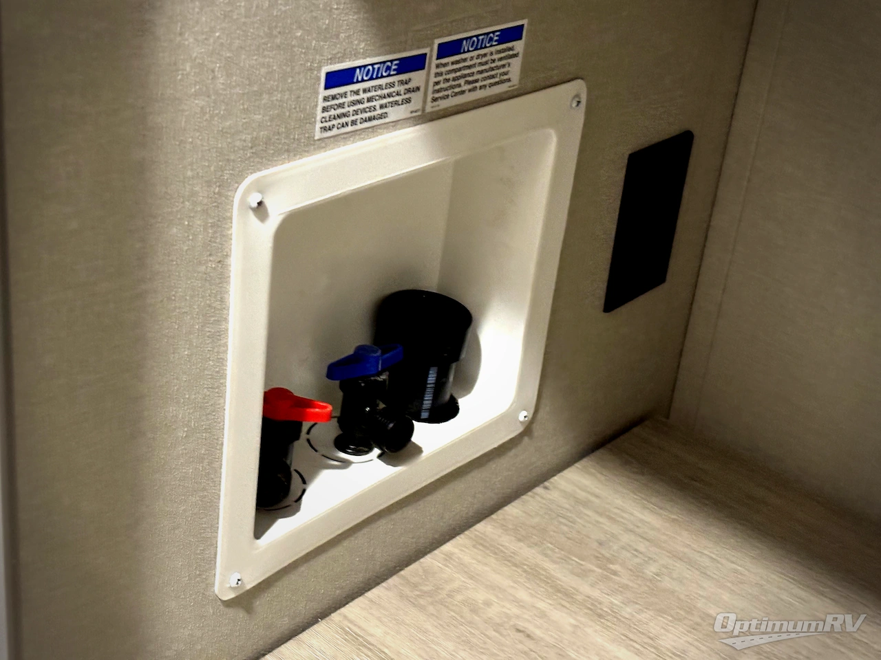 2026 Coachmen Catalina Summit Series 8 281QBUNK Photo 17