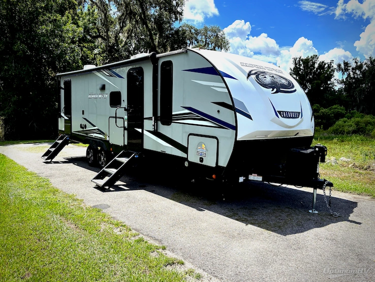 2022 Forest River Cherokee Alpha Wolf 26DBH-L RV Photo 1